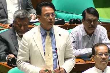 Education minister apologises over remarks