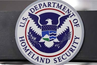 US to change visa regulations for foreign students, journalists