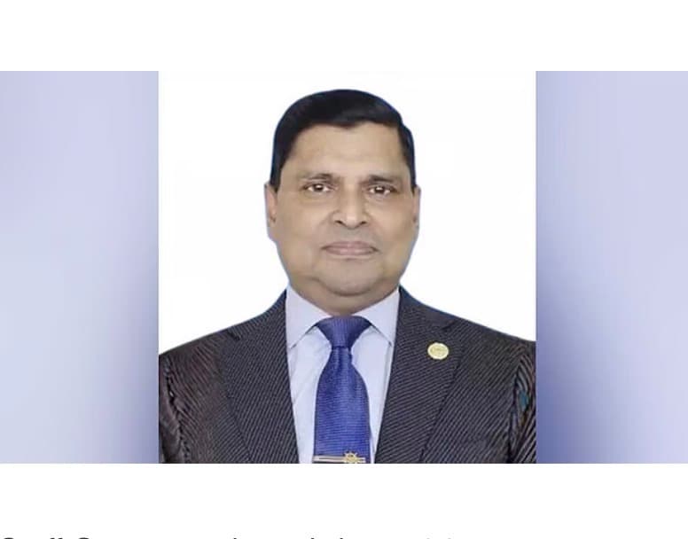 Govt appoints Khondkar Misbah ul Azim as new Navy chief