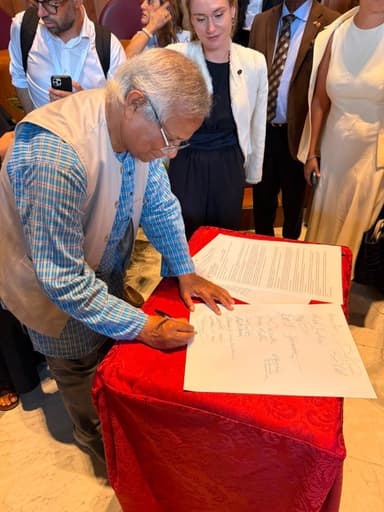 Professor Yunus signs Nobel declaration warning of AI, nuclear risks