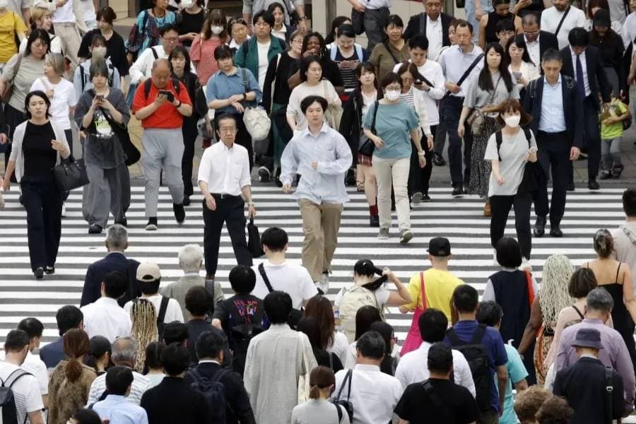 Japan's national population hits 42-year low