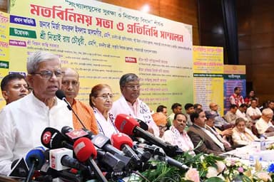 Stay united against those want to divide nation on religion: Fakhrul