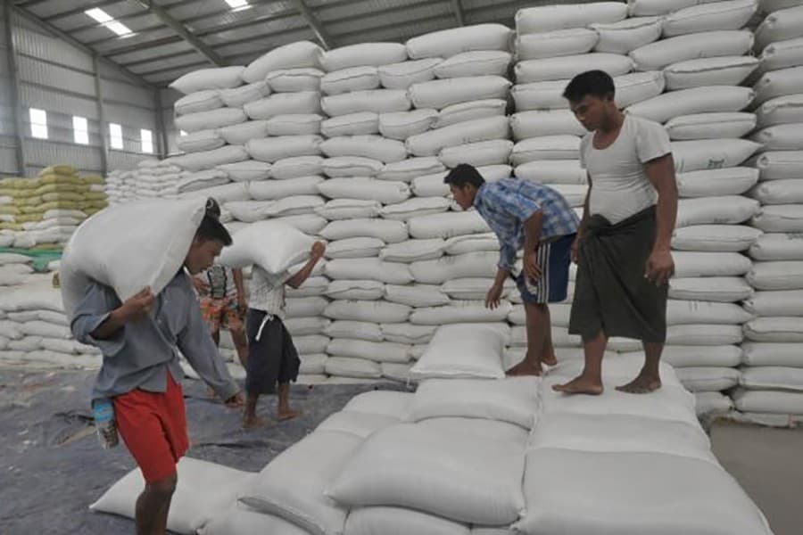 Dilemma over rice export