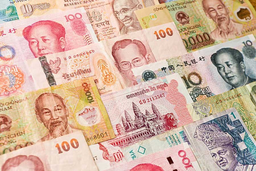 Most Asian currencies gain