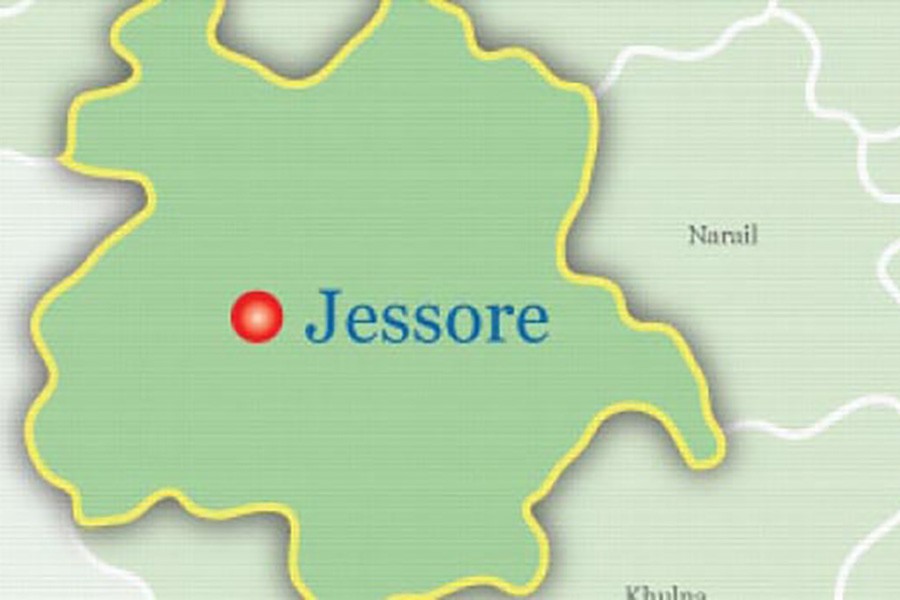 Police arrest Jessore man with 10 foreign birds