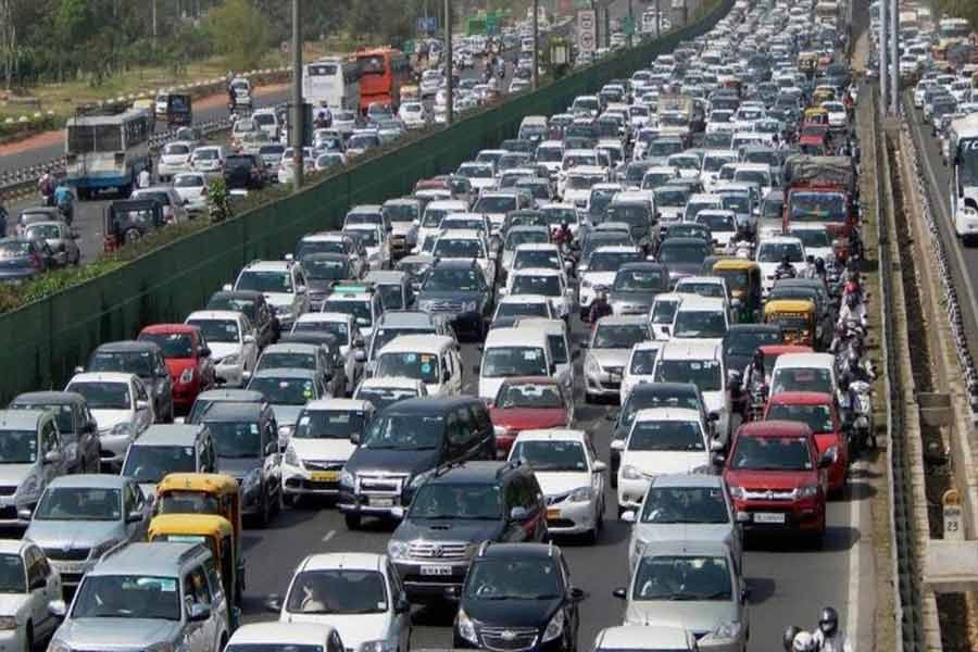 Six per cent car users occupy 76pc Dhaka streets