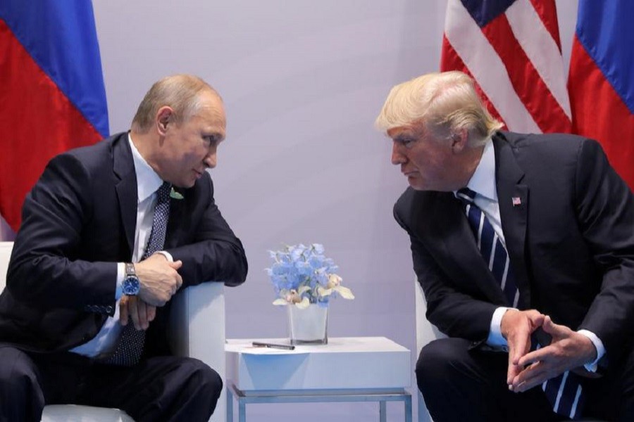 US President Donald Trump meets with Russian President Vladimir Putin during their bilateral meeting at the G20 summit in Hamburg, Germany July 7, 2017. Reuters/File Photo