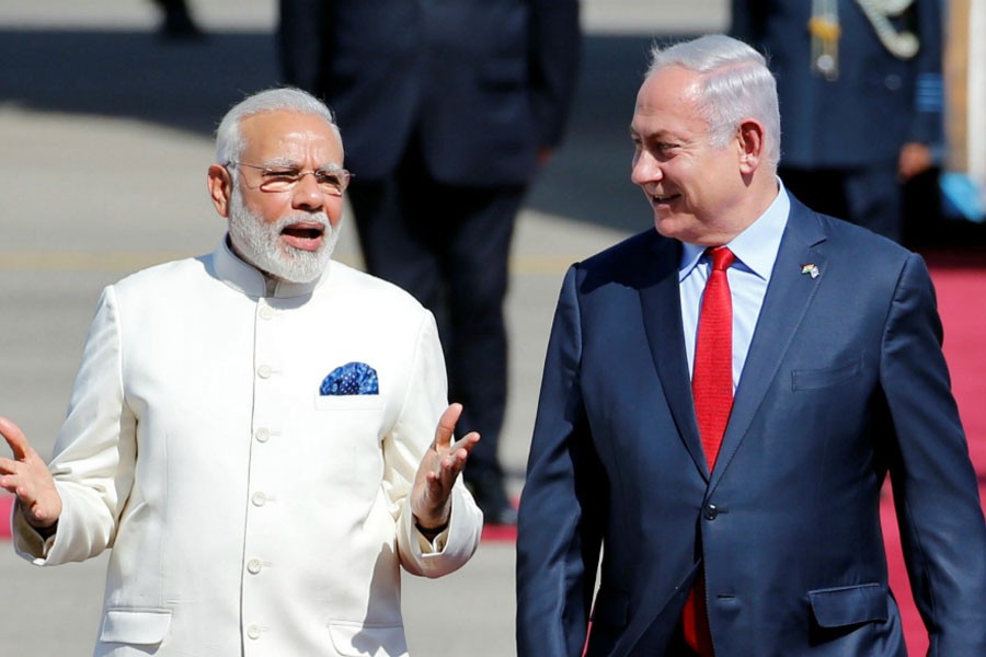 Prime Minister Narendra Modi and Israeli Prime Minister Benjamin Netanyahu strike a conversation. (Reuters)