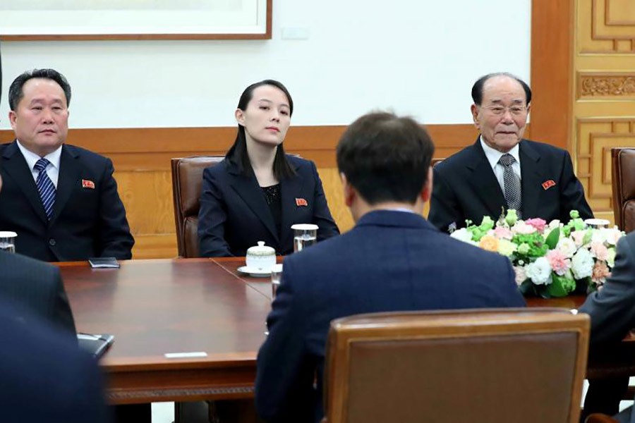 South Korean President Moon Jae-in talks with representatives of North Korea, including the sister of North Korea's leader Kim Jong Un, at the Presidential Blue House in Seoul on Saturday. Photo: Reuters