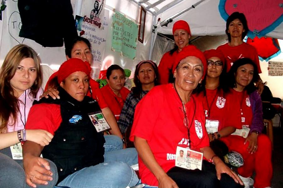 MEXICO: Women Electrical Workers at Centre of Struggle for Jobs. Photo: IPS