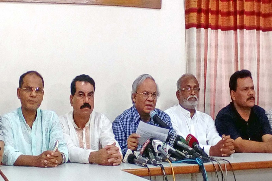 BNP senior joint secretary general Ruhul Kabir Rizvi speaking at a press conference at the party's Nayapaltan central office in the city on Sunday                  	— Focus Bangla