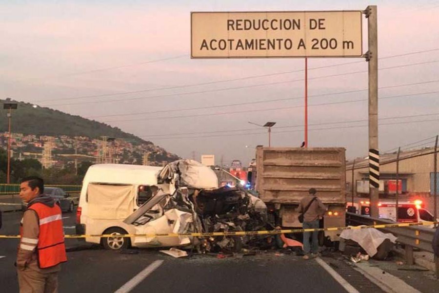 Mexico highway accident kills at least 13