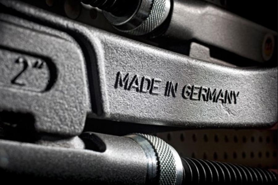 German industrial orders plunge in June