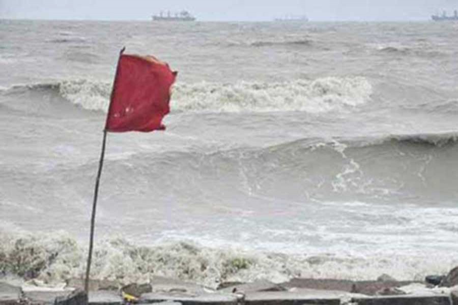 Tidal surge likely to flood coastal districts