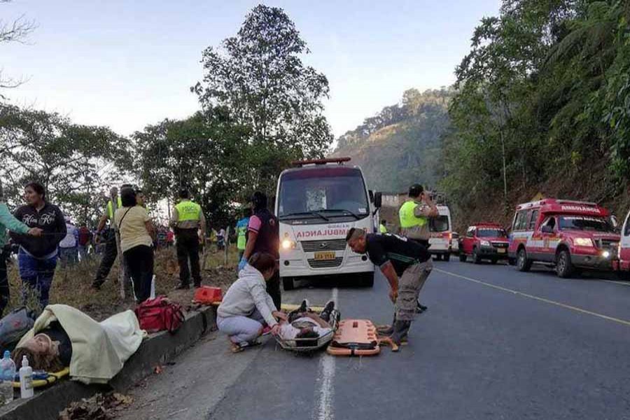 Seven die in Ecuadorian bus accident
