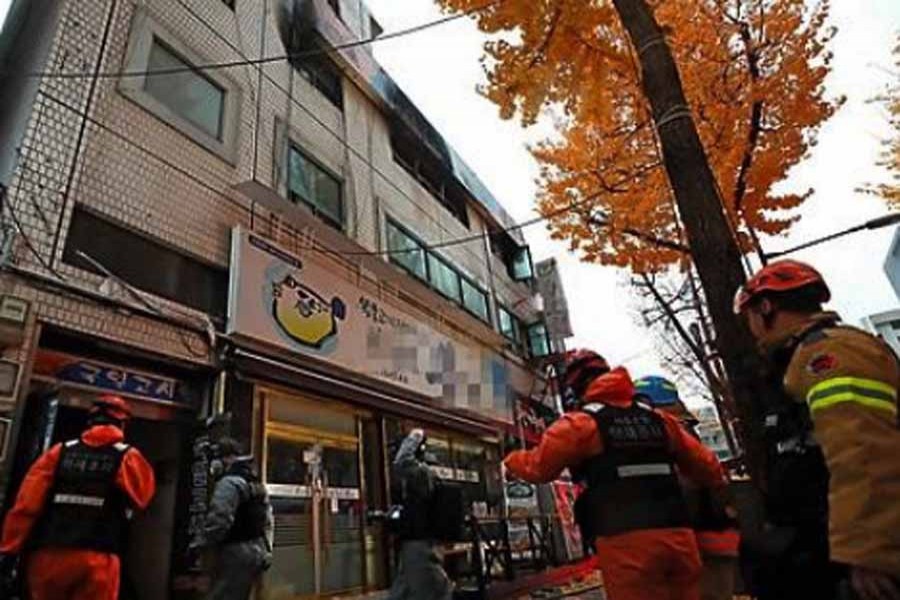 Seven die, 11 suffer injuries in South Korea fire