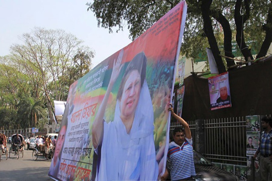 EC has ‘no objection’ to photo of Khaleda in election posters