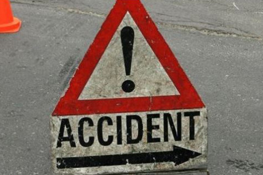 Man dies in road crash in Gazipur