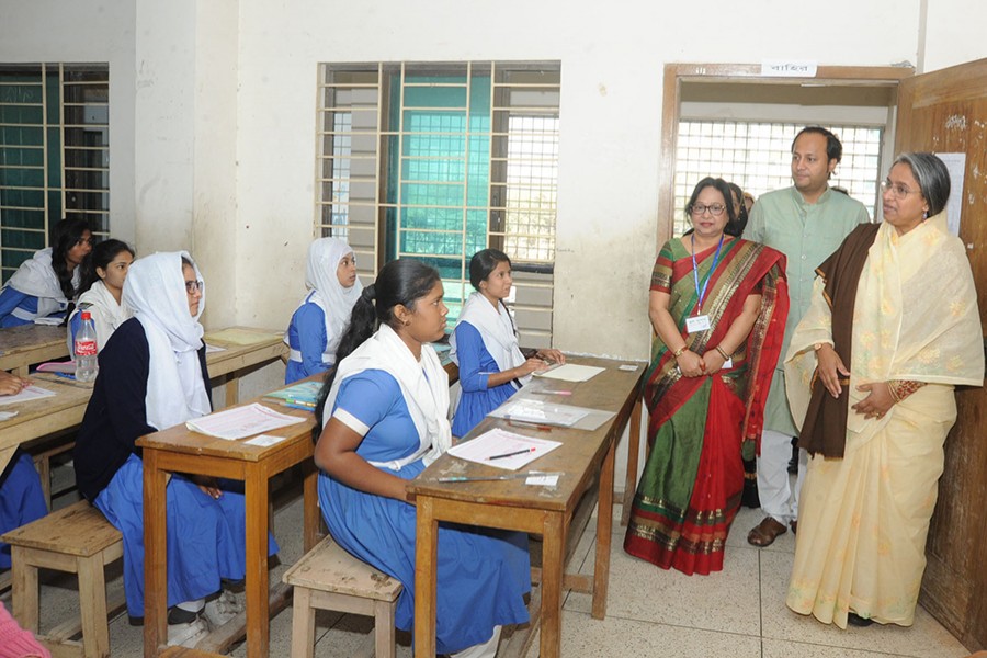 Education Minister visiting an examination hall at the Bangamata Sheikh Fazilatunnesa Mujib Govt. Secondary School at Ashkona area of Uttara, Dhaka on Saturday — PID photo