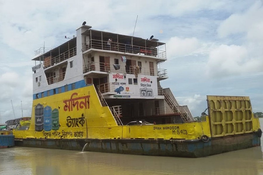 Ferry with stranded passengers leaves Shimulia