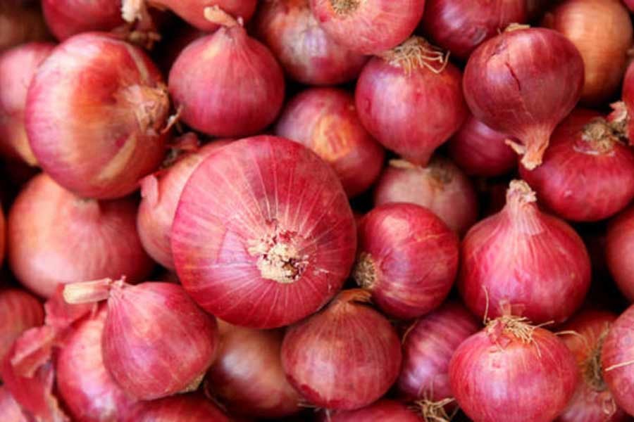 TCB selling onion at Tk 36 per kg through e-commerce platforms