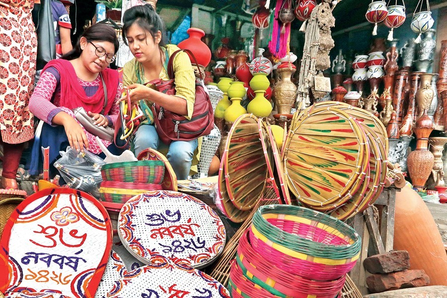 Making the most of the overseas handicraft market   