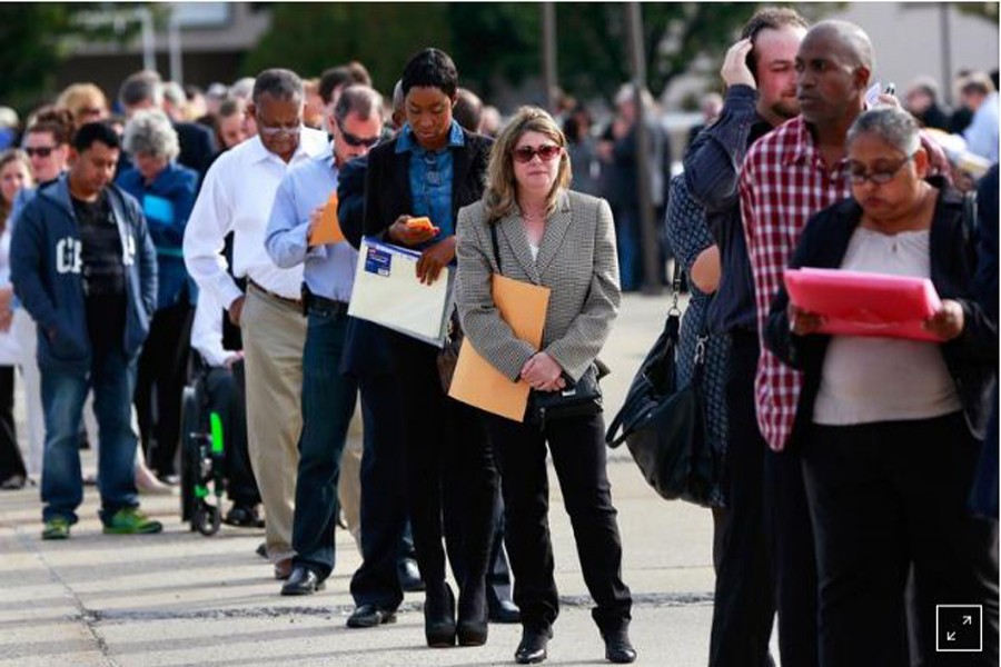 FILE PHOTO: People wait in line to enter the Nassau County Mega Job Fair at Nassau Veterans Memorial Coliseum in Uniondale, New York October 07, 2014. US job openings rose to their highest level in more than 13 years in August even as hiring fell, the US Department of Labor said. REUTERS/Shannon Stapleton/File Photo