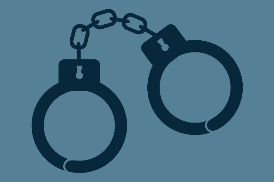 Robbery at 11 Natore shops, five arrested