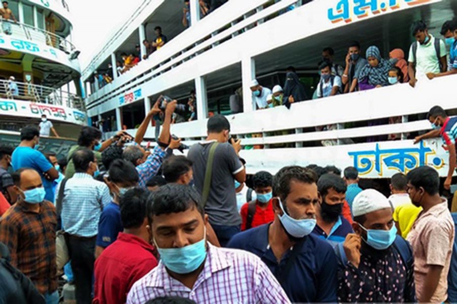 Non-factory workers return to Dhaka as govt lifts Covid curbs
