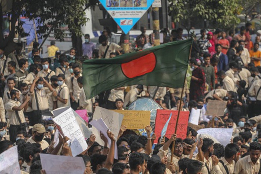 Students issue ultimatum after protests over peer's death cripple Dhaka