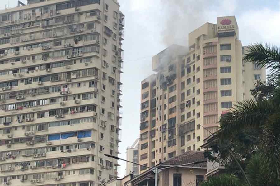 Death toll from Mumbai building fire rises to 7