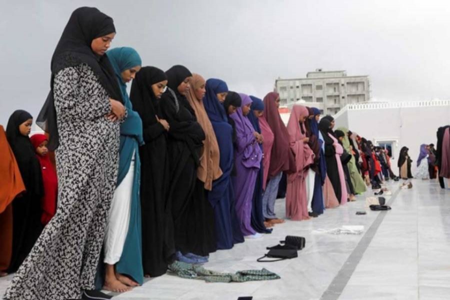 Muslims pray during the Eid-ul-Azha celebrations at the newly built Ali Jim'ale Mosque in Mogadishu, Somalia Jul 9, 2022. (Reuters) 