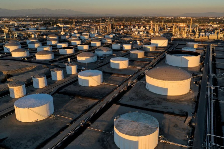 Storage tanks are seen at Marathon Petroleum's Los Angeles Refinery, which processes domestic & imported crude oil into California Air Resources Board (CARB) gasoline, CARB diesel fuel, and other petroleum products, in Carson, California, US, March 11, 2022. Picture taken with a drone. REUTERS/Bing Guan/File Photo