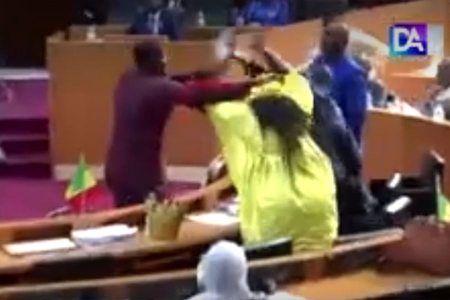 Male lawmaker slaps female colleague in Senegal’s parliament