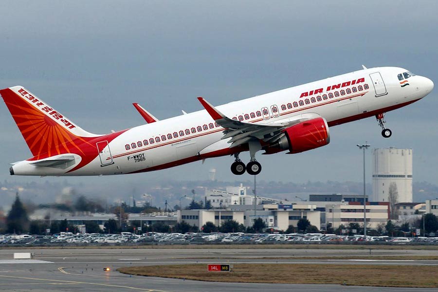 Air India agrees to buy 250 jets from Airbus