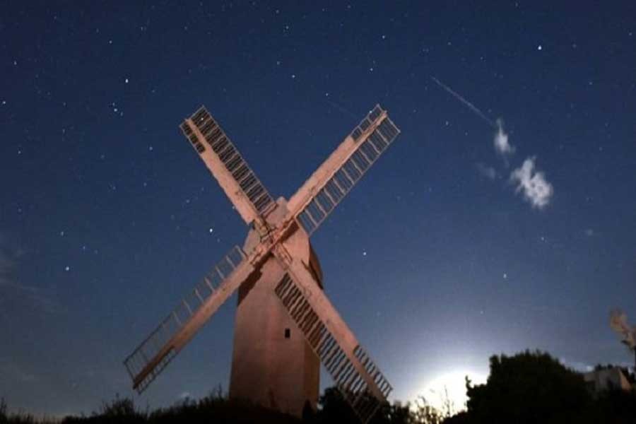 'Impressive' Perseid meteor shower seen over UK