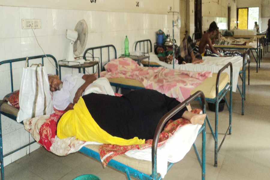 Patients of Bagatpara Health Complex getting poor service