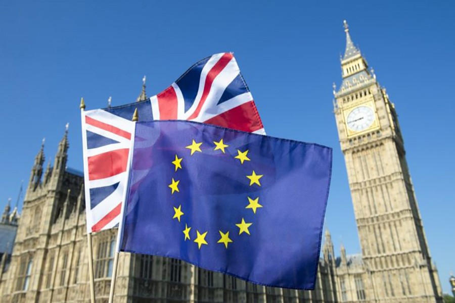 EU to offer UK hope of post-Brexit talks