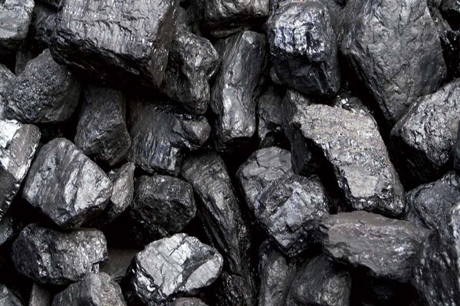 Mongolia coal exports cool as China  border issue creates bottleneck