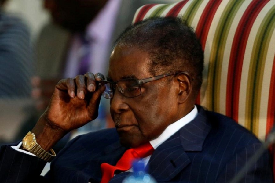 Zimbabwean President Robert Mugabe gestures as he attends the 2nd Session of the South Africa-Zimbabwe Bi-National Commission in Pretoria, South Africa October 3, 2017. Reuters