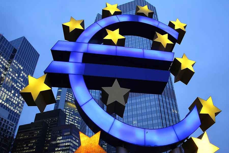 Does Europe really need fiscal and political union?