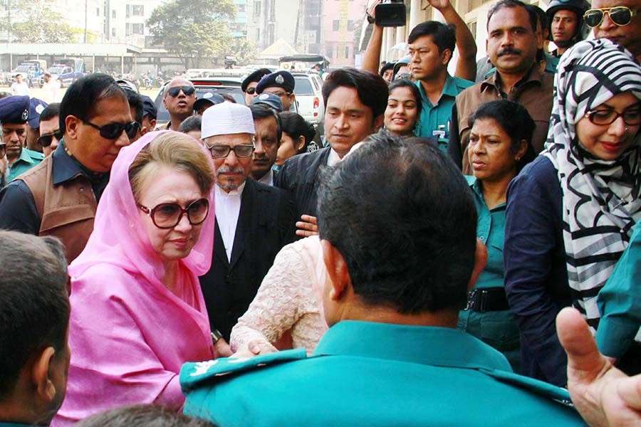 BNP Chairperson Khaleda Zia appears before a Dhaka court in the Zia Orphanage Trust and Zia Charitable Trust graft cases on Wednesday. -Focus Bangla Photo