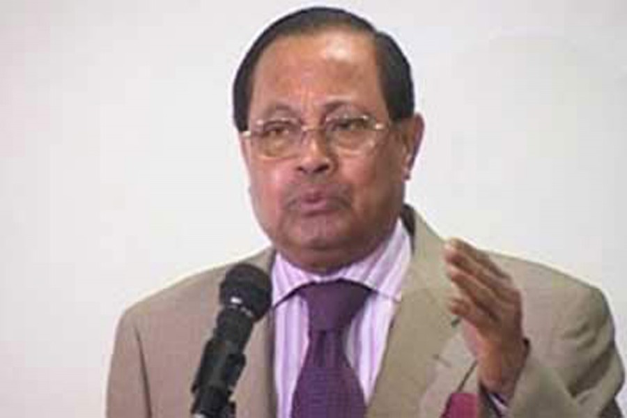 Govt trying to prolong Khaleda’s stay in jail: Moudud