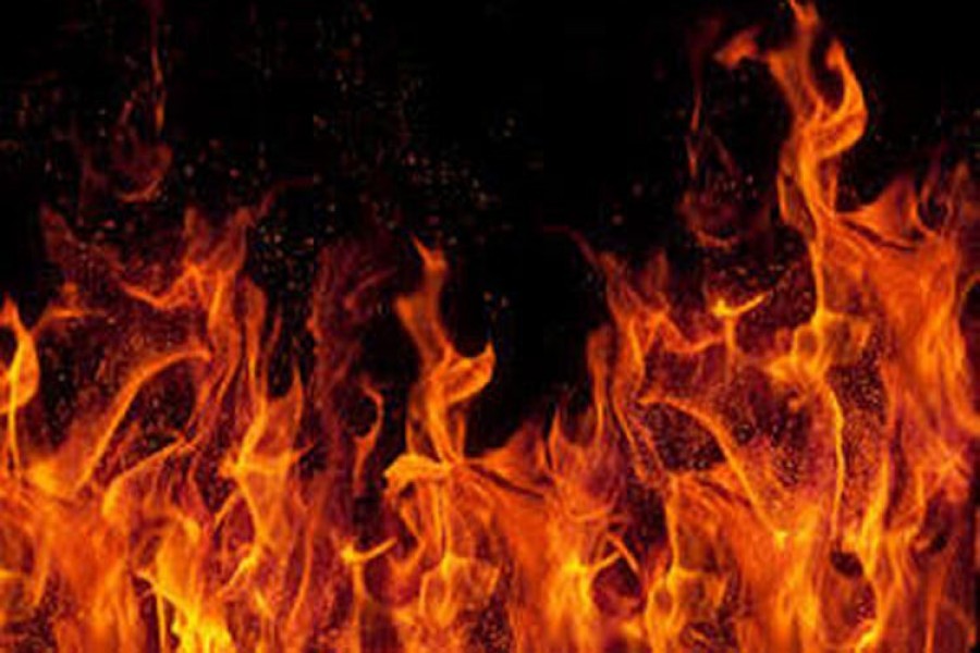 Fire guts glassware factory in Tangail