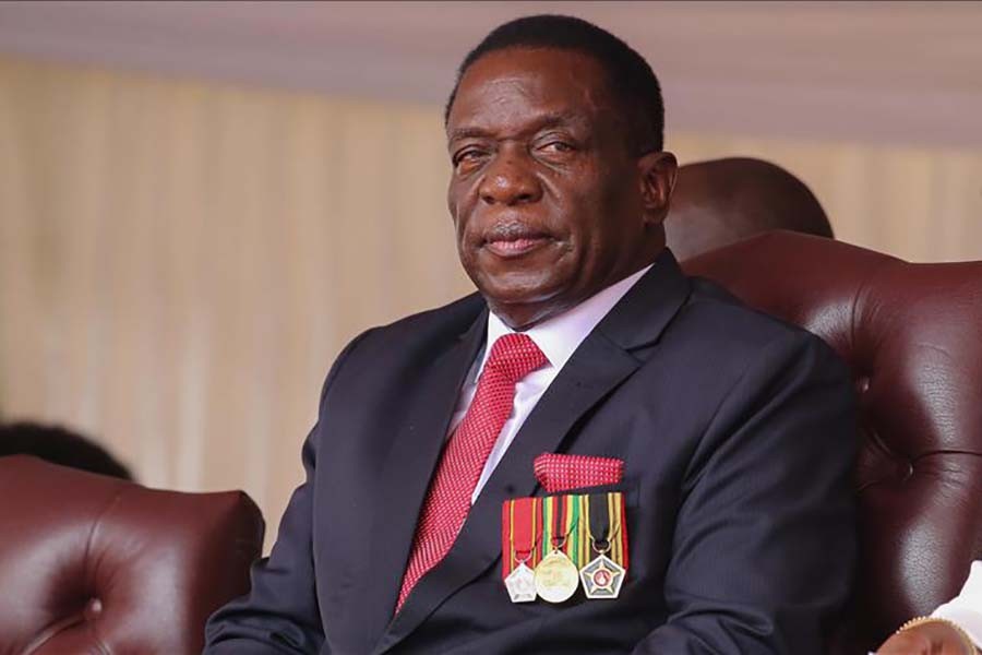 Explosion rocks Zimbabwe president's rally