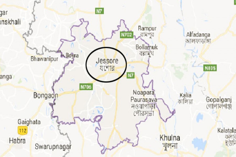 Three hurt in Jashore bomb attack