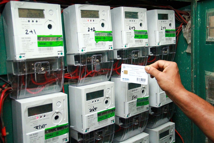 PDB installs 0.45m prepaid meters in Ctg