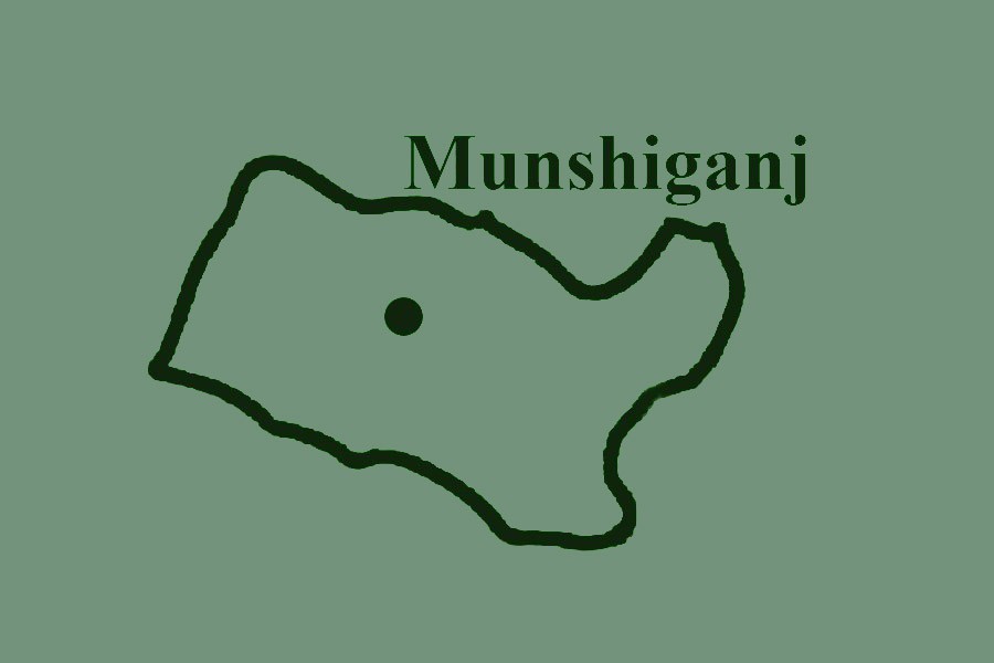 Three die in Munshiganj road crash