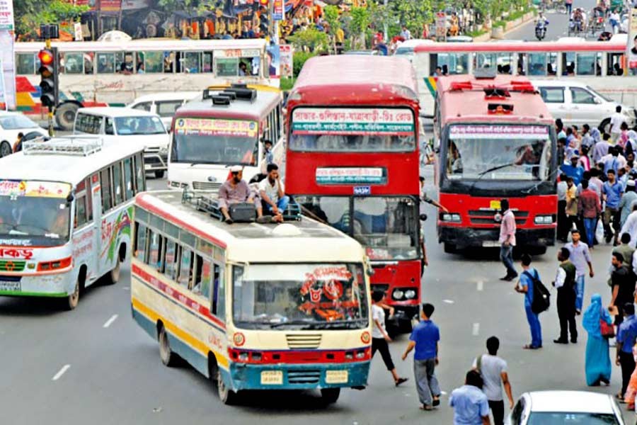 Anarchy on city roads: Bus route franchise is the solution
