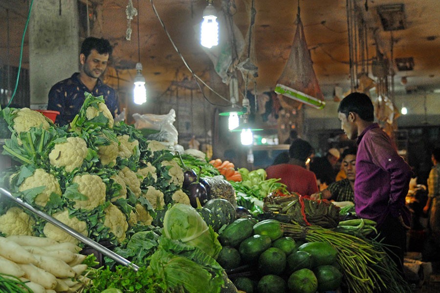 Kitchen market--bellwether of Ramadan price hike   
